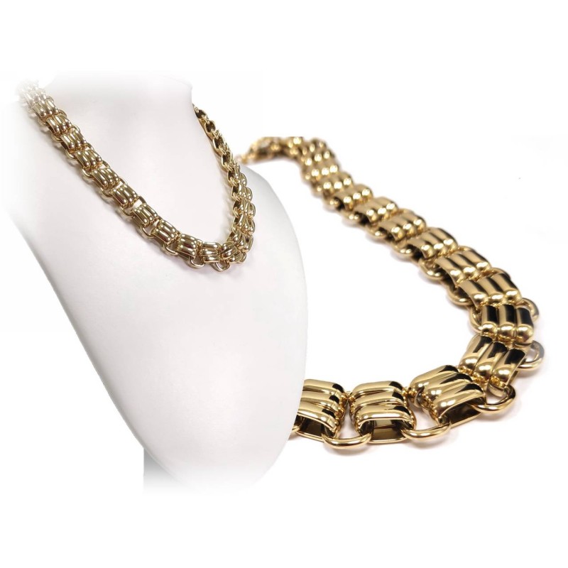 Karma Fashion 2212-418X